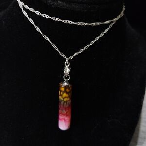 Elegant Multicolor Pendant Necklace